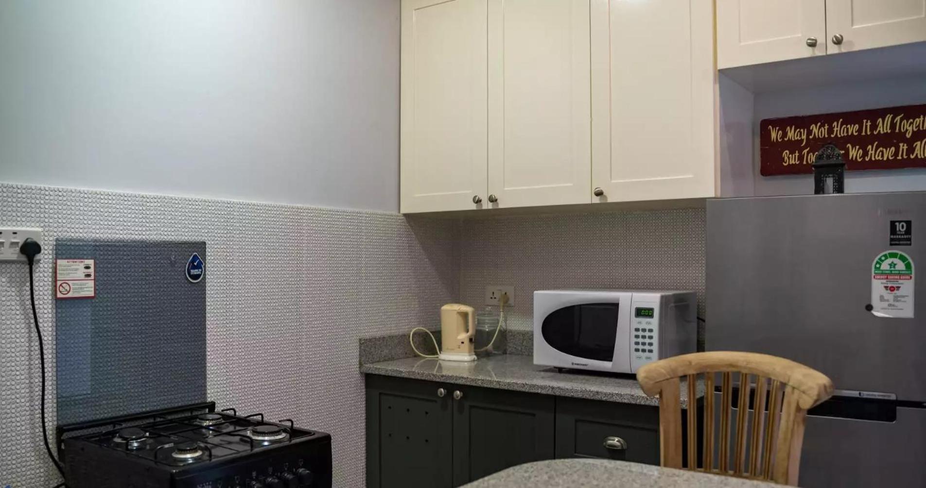 Beau Vallon Studios - Apartments Vacation Rentals วิกตอเรีย ภายนอก รูปภาพ