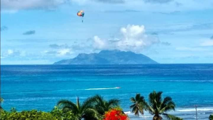 Beau Vallon Studios - Apartments Vacation Rentals วิกตอเรีย ภายนอก รูปภาพ
